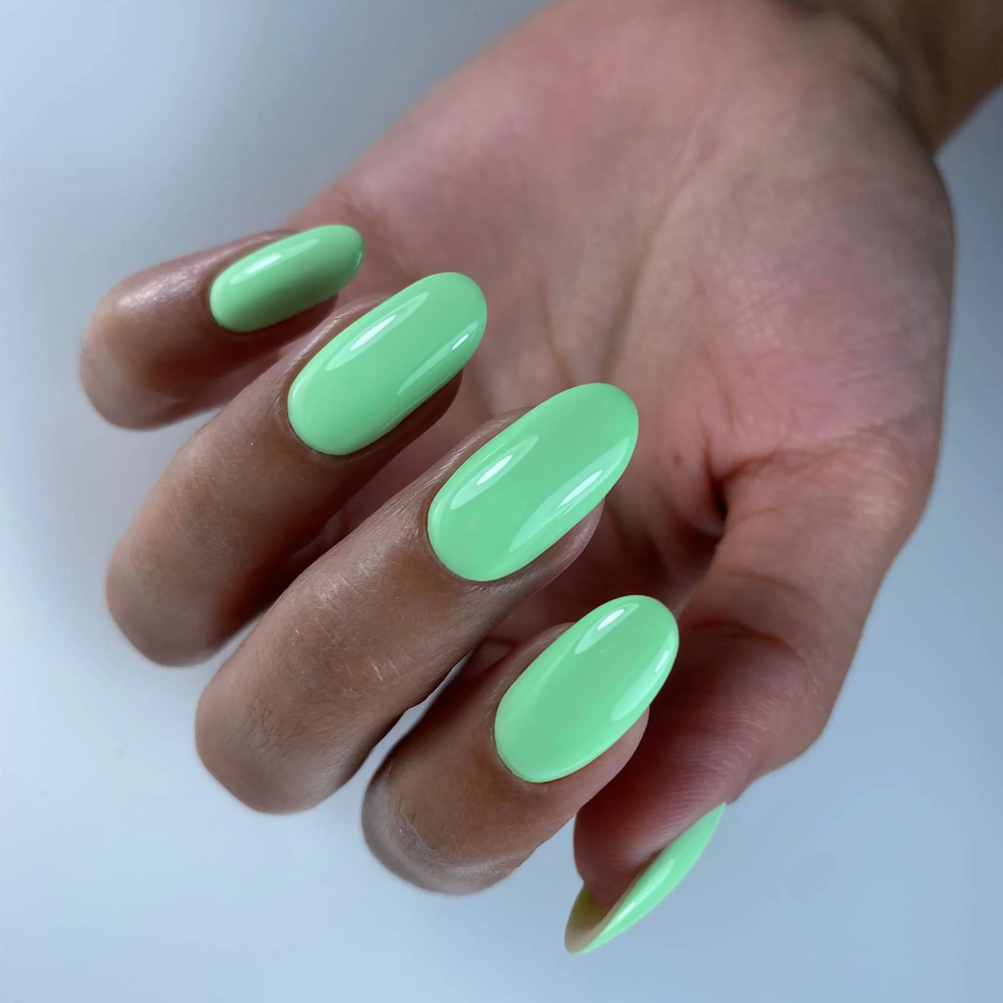 Gel polish Jacuzzi - Image 2